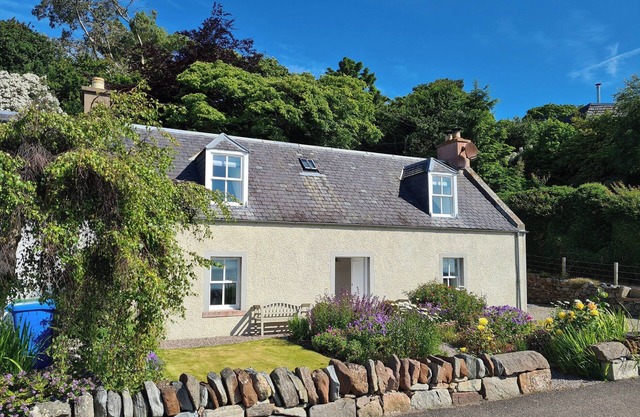 2 bedroom accommodation in Fortrose