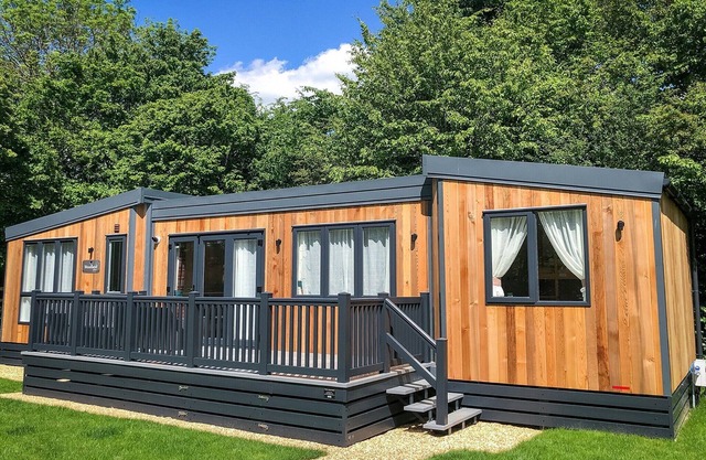 2 bedroom accommodation in Hubbert’s Bridge, near Boston