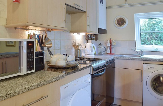 2 bedroom accommodation in Denton, near Bungay