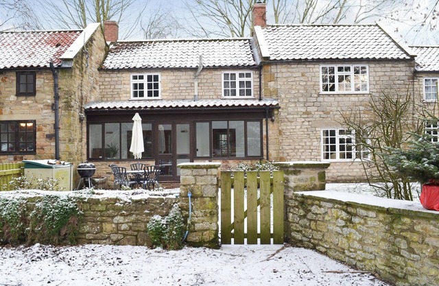 2 bedroom accommodation in Cropton, near Pickering