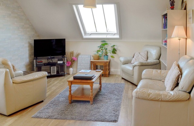 2 bedroom accommodation in Bridport