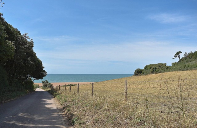 2 bedroom accommodation in Walditch, near Bridport