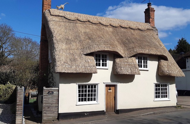 2 bedroom accommodation in Sible Hedingham, near Halstead