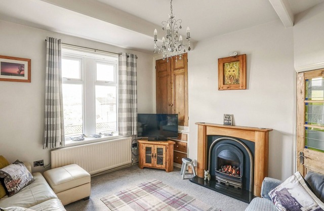 2 bedroom accommodation in Haworth