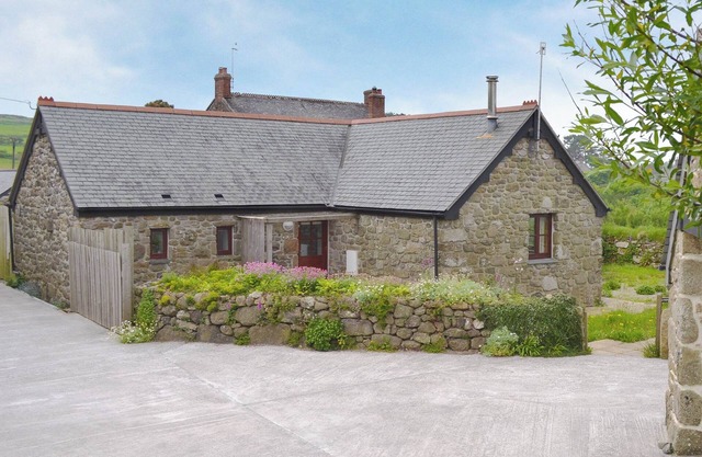 2 bedroom accommodation in Morvah, near Zennor