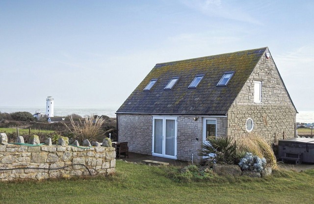 2 bedroom accommodation in Portland, near Weymouth