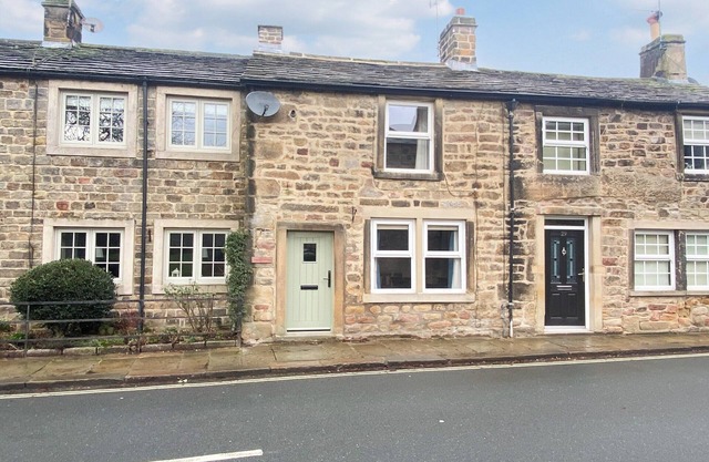 2 bedroom accommodation in Embsay, near Skipton