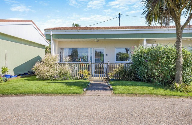 2 bedroom accommodation in Bacton