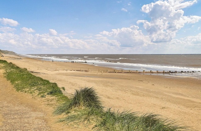 2 bedroom accommodation in Bacton