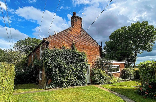 2 bedroom accommodation in Clay Common, near Southwold