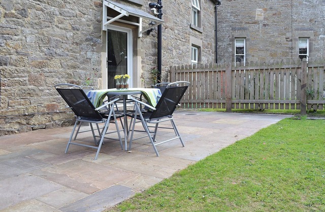 2 bedroom accommodation in Hulme End, near Hartington