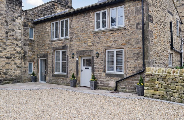 2 bedroom accommodation in Addingham, near Skipton