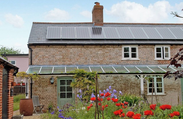 2 bedroom accommodation in Little Blakenham, near Bramford