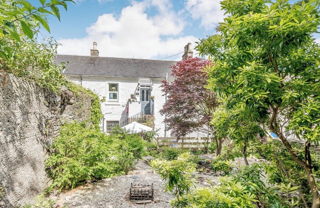 2 bedroom accommodation in Blairmore, near Dunoon
