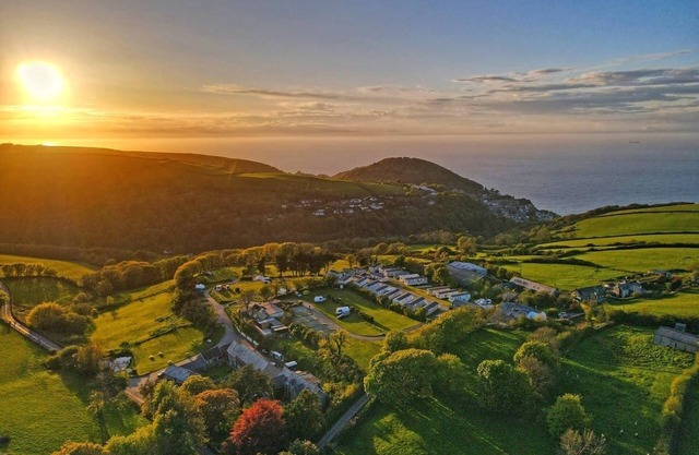 2 bedroom accommodation in Lynton