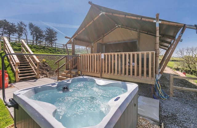 2 bedroom accommodation in Lynton