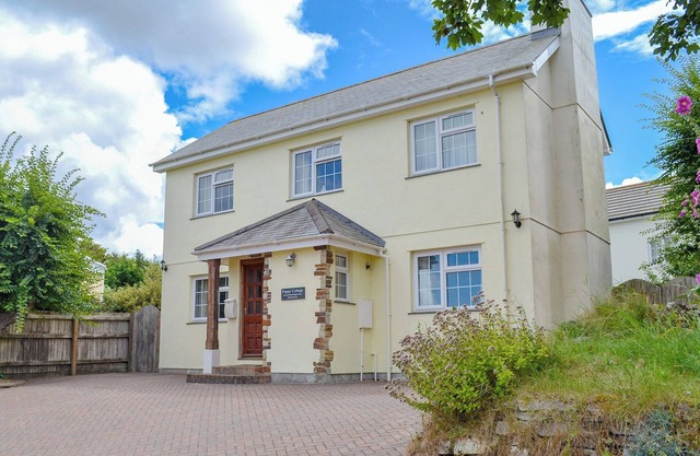 2 bedroom accommodation in Crantock, near Newquay