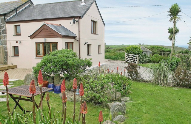 2 bedroom accommodation in Pendeen