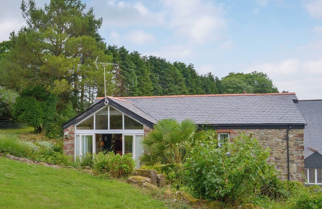2 bedroom accommodation in Millpool, near Bodmin