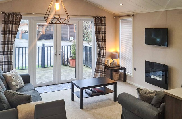 2 bedroom accommodation in Wilberfoss, near Claxton