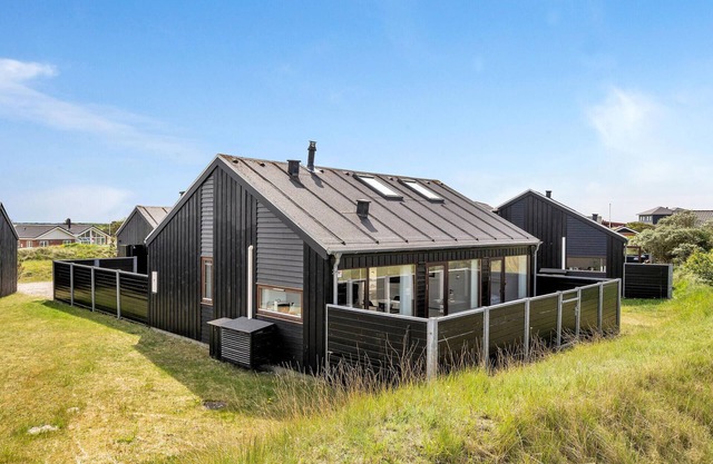2 bedroom amazing home in Rømø