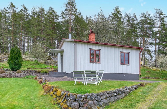 2 bedroom amazing home in Odensvi