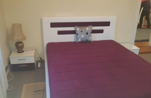 2-bedroom apartment in charming Tuzla with WiFi, AC