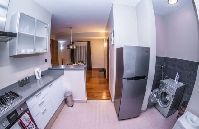 2-bedroom apartment in amazing Nairobi with fitness room, AC