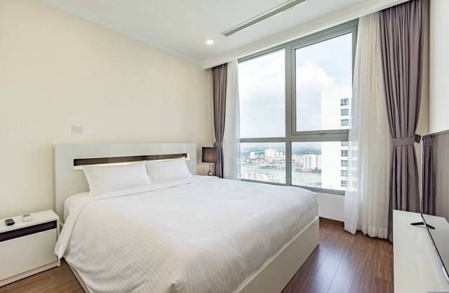 2 Bedroom Apartment - Vinhomes Central Park