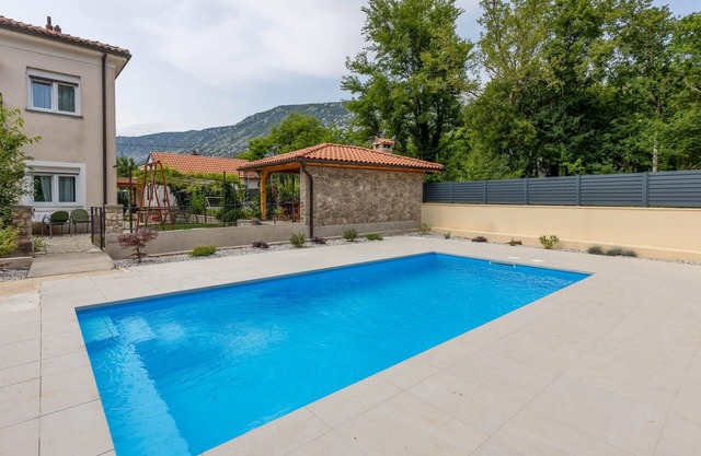2 bedroom awesome apartment in Tribalj
