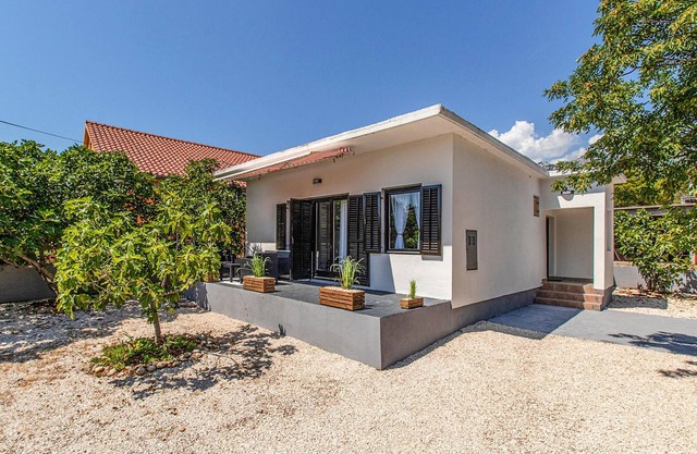2 bedroom awesome home in Seline