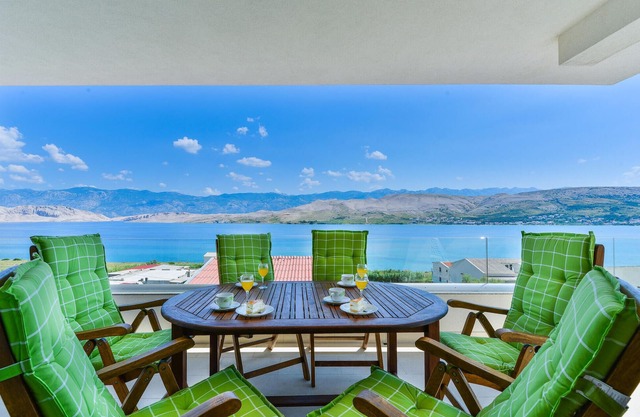 2 bedroom beautiful apartment in Pag