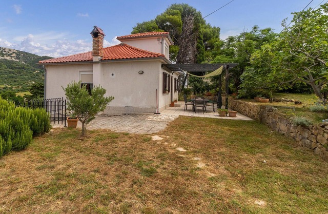 2 bedroom beautiful home in Banjol