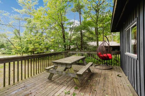 2-Bedroom Cottage #6 - Sand Bay