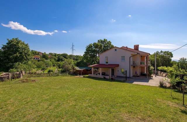2 bedroom cozy apartment in Kastav