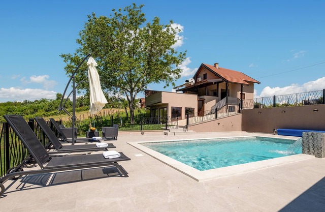 2 bedroom cozy home in Kobasicari