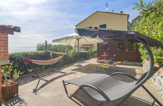2 bedroom cozy home in Camogli