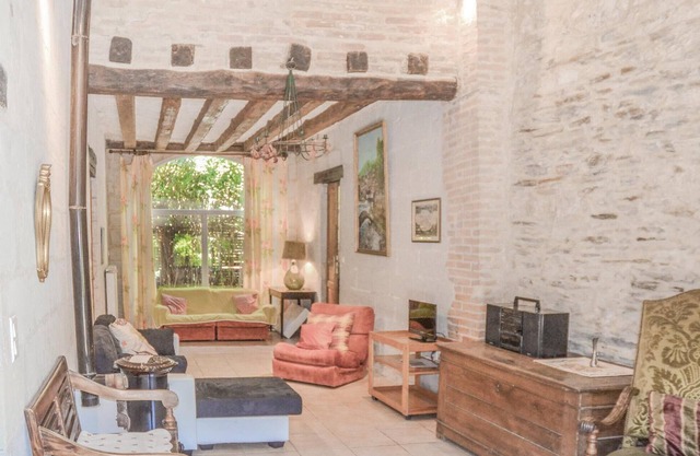2 bedroom accommodation in St Jean des Mauvrets