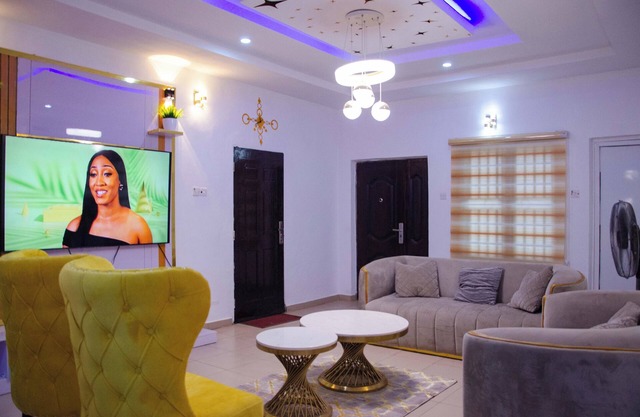 2 bedroom furnished shortlet apartment in Ibadan