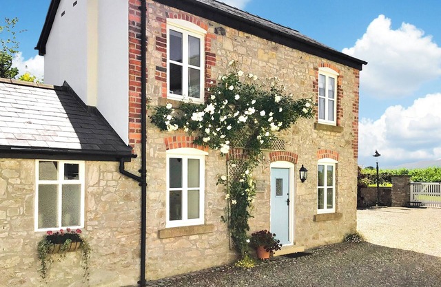 2 bedroom accommodation in Babell near Holywell