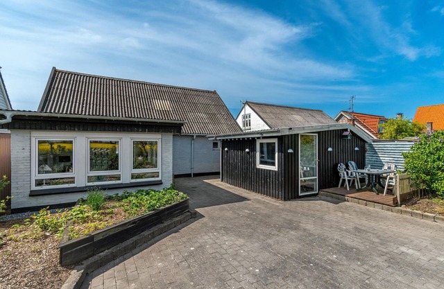 2 bedroom gorgeous home in Thyholm