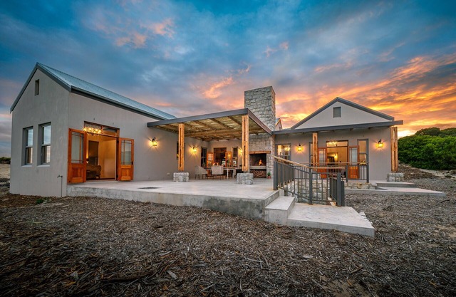 2-bedroom house in awesome Gansbaai with WiFi