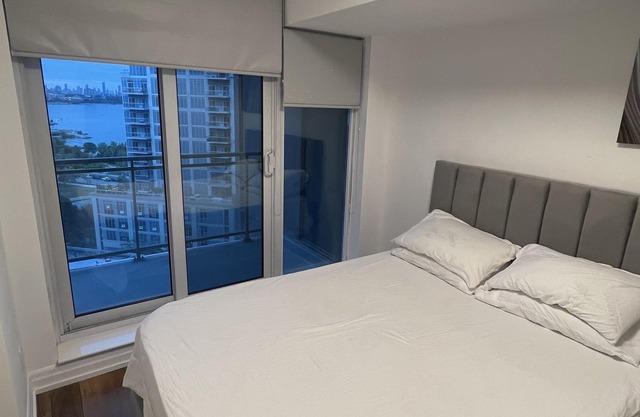 2 Bedroom Lakrefront Condo