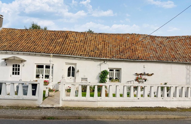 2 bedroom lovely home in Longvilliers