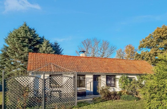 2 Bedroom Lovely Home In Heidesee