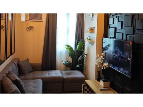 2 Bedroom Luxury Condo UnitLuxHomme
