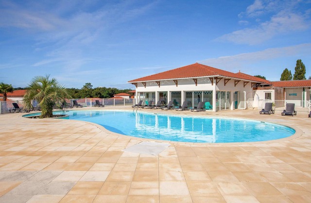 2 bedroom pet friendly apartment in Cassen