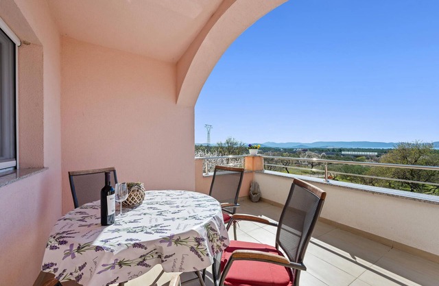2 bedroom stunning apartment in Skradin