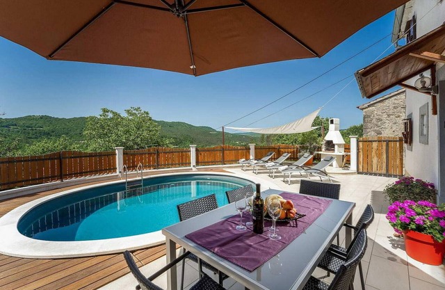 2 bedroom stunning home in Buzet