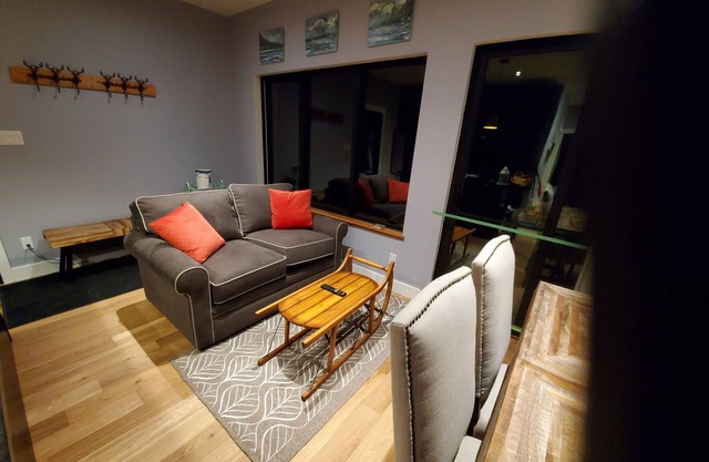 2 Bedroom suite located 150 steps from the Timber Express Quad Chair
